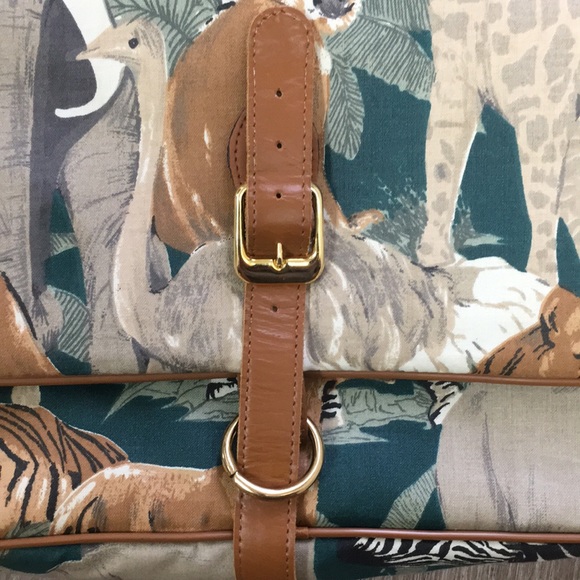 Herz 90’s vintage Safari travel crossbody purse bag - Picture 5 of 16